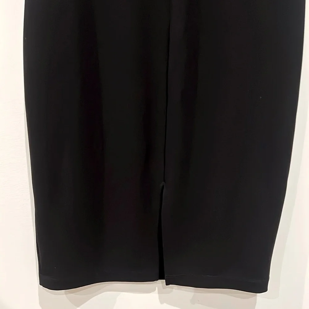 Premier Amour Black Dress - Picture 7 of 9